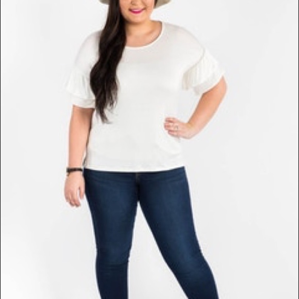 Agnes & Dora Frill Sleeve Top